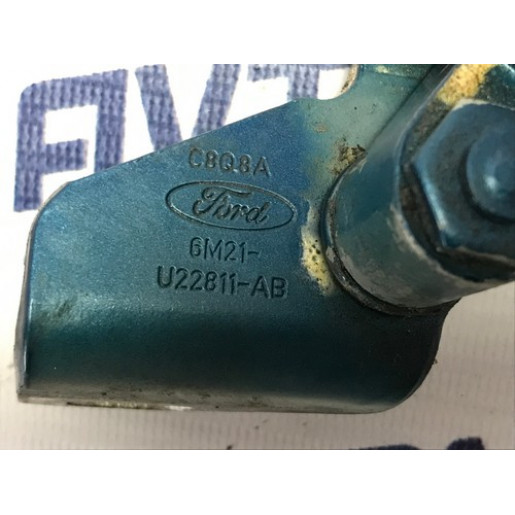 Петля двери передней левой нижняя Ford Mondeo 4 2007-2014 1778351